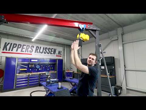 Product video thumbnail