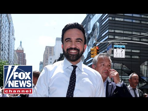 This could cause the Democratic Party to 'implode,' expert warns