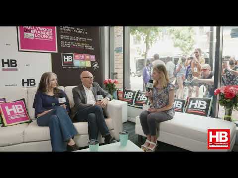 Patrick Stewart & Gates McFadden on STAR TREK PICARD @ San Diego Comic Con | TV Insider