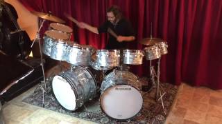 Video thumbnail for Vintage 1976 Ludwig Octaplus Drum Set Sky Blue Pearl by Drugan's Drums & Guitars