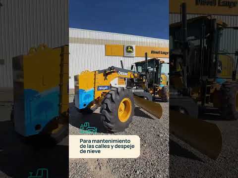 🚜 Entregamos una nueva motoniveladora para Villa Pehuenia-Moquehue.