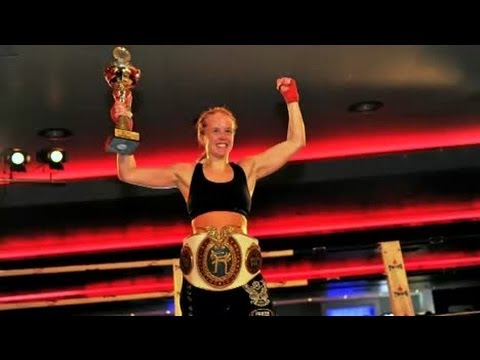 Therese Gunnarsson världsmästare i kickboxning