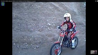 preview picture of video 'Motos niños trial  infantil subiendo trialeras en las Canteras de Vélez Málaga (La Axarquía)'