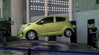 preview picture of video 'Chevrolet Spark Flying'