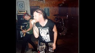 Aus-Rotten - Perverted Patriotism /lyrics