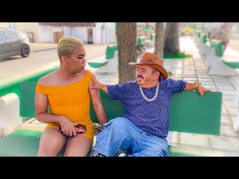 TRANSVESTITE CHARGES THE PILILIU DELAYED PROGRAM (TROLLING) 😂😂😂