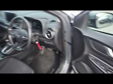 Hyundai KONA 1.6 HYBRID Executive Auto - Carplay/A - Image 2