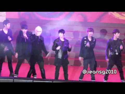 [FANCAM] 101217 Beast @ Lotte World - Beautiful