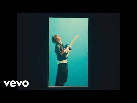 Thomas Day - she got a thing about her (Official Video)