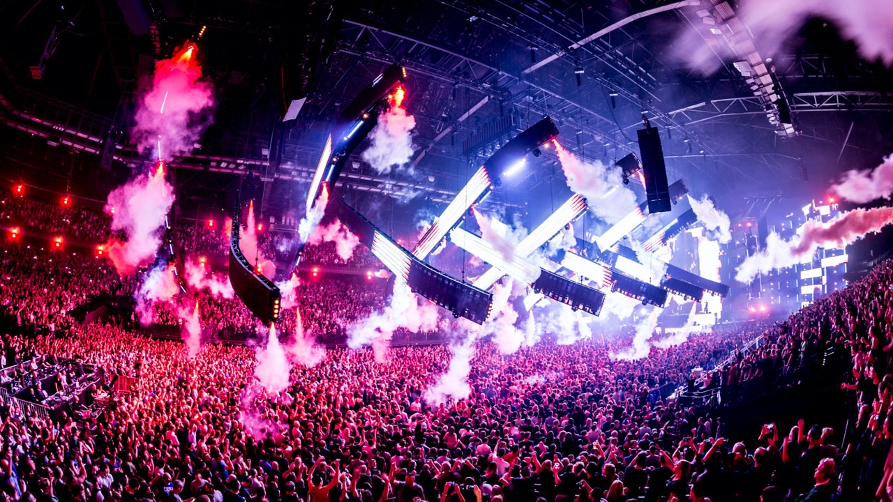 Dimitri Vegas & Like Mike - Bringing The Madness 2016