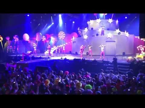 De Foute Party 2013: Openingsshow