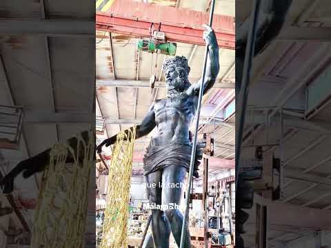 El Puerto de Málaga aprueba las polémicas esculturas de Neptuno y Venus pese al rechazo ciudadano
