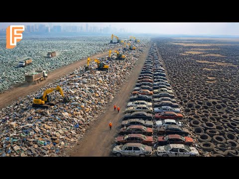 How Million Tons Of Trash In Massive Landfill Are Recycled : Old Cars, Tires, Glass, Plastic