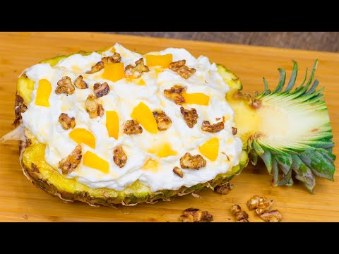 Piña rellena de fruta