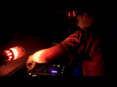 Beavyz @ Flash Fingarz RETRO Night!! 05.08.11 Mbia Berlin