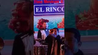 Raul casillas que casualidad. .