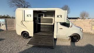 Renault Master | HORSETRUCK | KRISMAR | STALLION 3XL horse transporter for sale - Image 4 | Autoline TZ Renault Master | HORSETRUCK | KRISMAR | STALLION 3XL horse transporter | Image 4 - Autoline