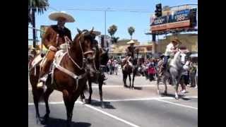 preview picture of video 'Canoga Park 2013 Memorial Day Parade Clips'