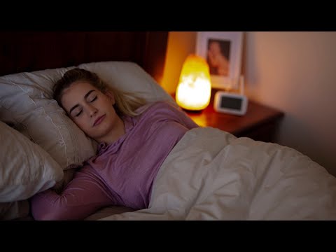Sleeping with a Himalayan Salt Lamp: The Benefits You Didn't Know About