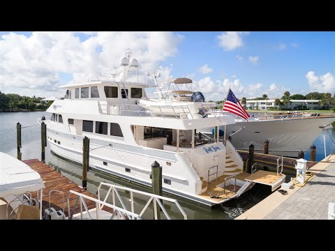 Outer-reef-yachts 860-DELUXBRIDGE-SKYLOUNGE-MY video