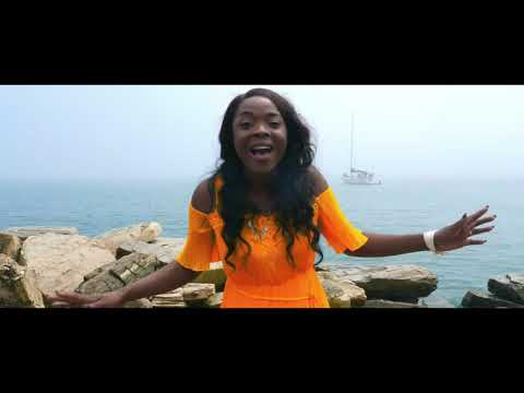 NAISSENE MULENDA  EXTRAIT DU CLIP_ EBEN EZER