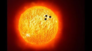 UFO flies through the Sun HAARP CERN D-Wave Quantum lights in the sky Alien Aliens