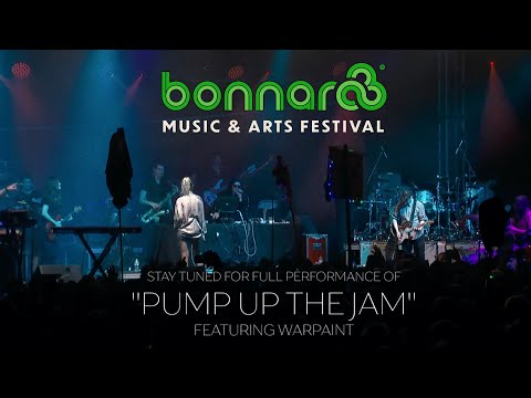 Warpaint - Pump Up The Jam (Bonnaroo Superjam)