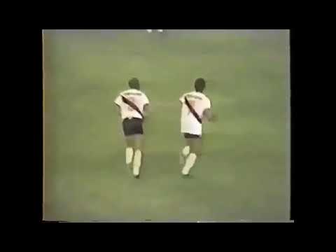 Tita Milton (Vasco) - 09/08/1987 - Flamengo 0x1 Vasco - 1 gol