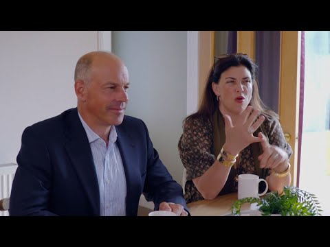 Kirstie and Phil's Love It or List It S08E03 - Lothianburn