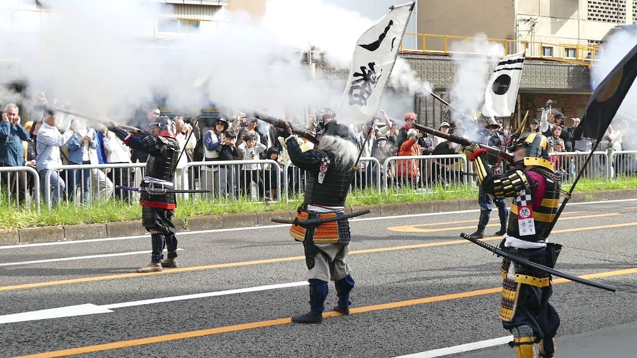 ぎふ信長まつり  2025 （愛知県古銃研究会）火縄銃鉄砲隊発砲
