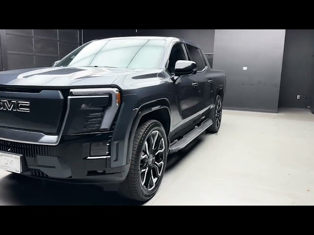 2025 GMC SIERRA EV PICKUP DUAL ELECTRIC MOTORS DENALI EXTENDED RANGE PICKUP 4D 5 3/4 FT