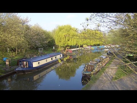 London residents find cheaper housing on narrow boats