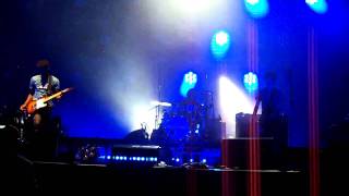 Bloc Party - Uniform (Live at Olympia London April 12th, 2009)