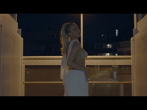 Corall Hooch - too far