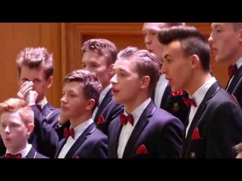 Una Hermosa Interpretación Del Coro De Jóvenes Dagilélis