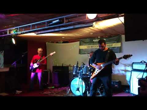 CARNAROCK POIZÉ - BANDA BAÚ REVIRADO.