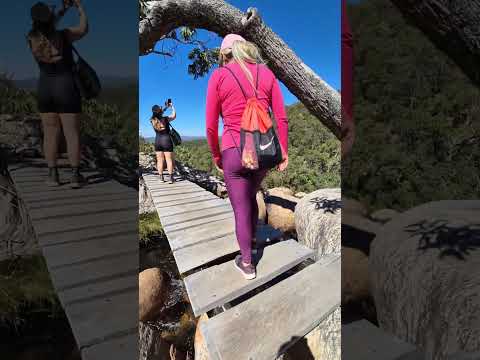 Trilha na Cachoeira Capivara em Cavalcante Goiás, na Chapada dos Veadeiros.