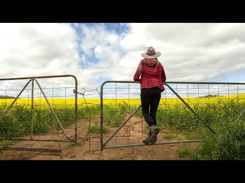 Farmers protest new Victorian legislation allowing government onto private land