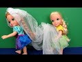 Wedding VEIL problem ! Elsa and Anna toddlers - beautiful gown - dress up mess