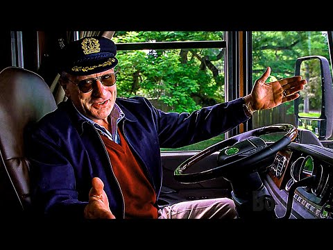 Robert De Niro's indestructible bus | Meet the Fockers | CLIP