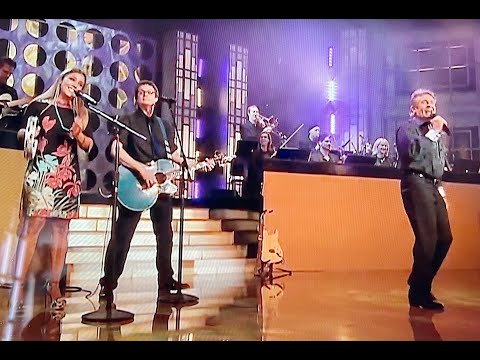 “Daydream Believer” live with orchestra May 2010 (HD)