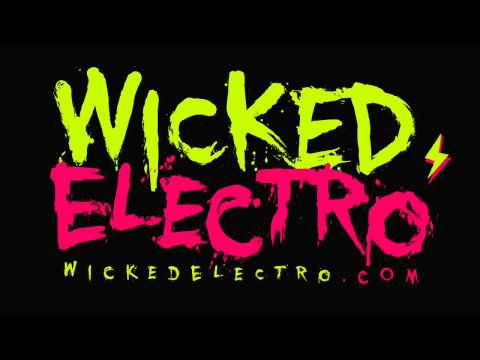 Phil Amande - Kick It