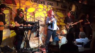 Jo Dee Messina Sings &quot;Need You Now&quot;