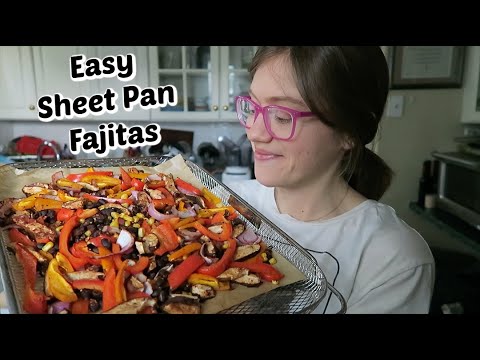 Easy Sheet Pan Fajitas (Weight Loss Friendly)