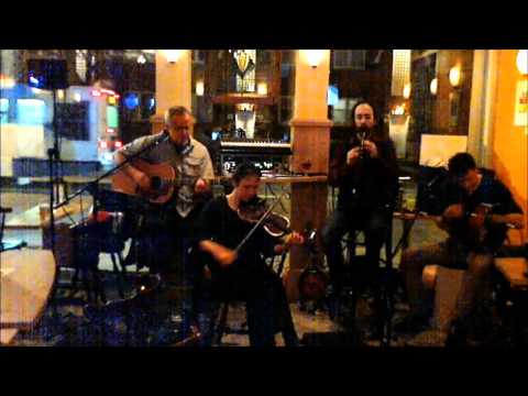 The Cats in the Kitchen: Horizonto (March 2012)
