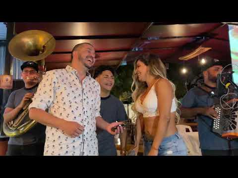 Y Basta Ya - Luis Ángel “El Flaco”  y Aleida Nuñez