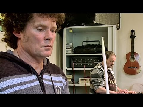 DIE META-MORPHOSE - LEICHT VERSTIMMT INS RAMPENLICHT | Trailer [HD]