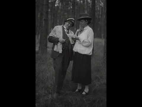 Gold Diggers of 1933 - Sydney Kyte And His Piccadilly Hotel Band - Edison Bell Winner 5585