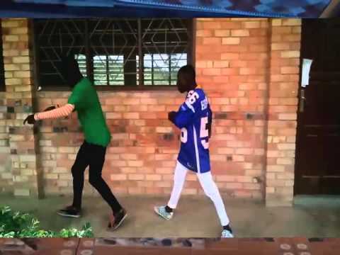 Ramz Nic ft. Episode [spoiling bedsheet dance vid]