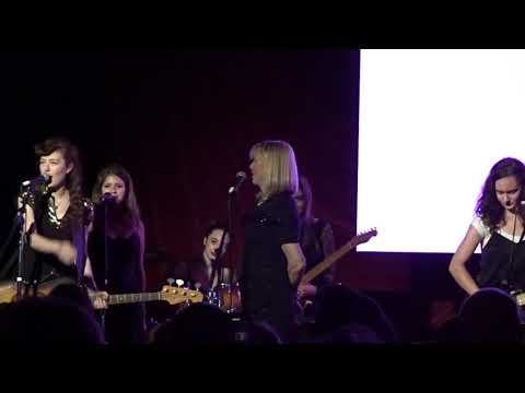 COURTNEY LOVE + Melissa Auf der Maur DOLL PARTS / MISS WORLD 10/27/18 NY + Michael Stipe